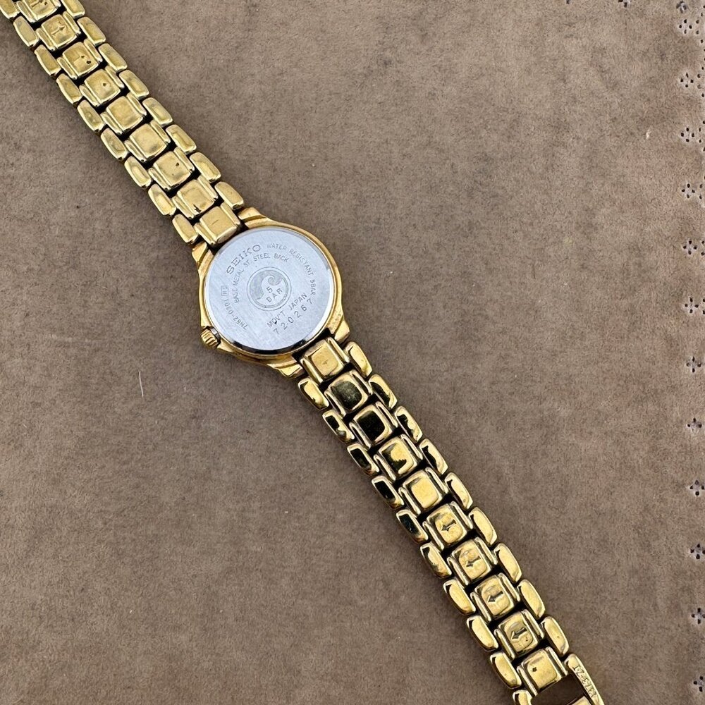Vintage Ladies Seiko SQ50 Gold Tone Roman Numeral Watch - Picture 7 of 9